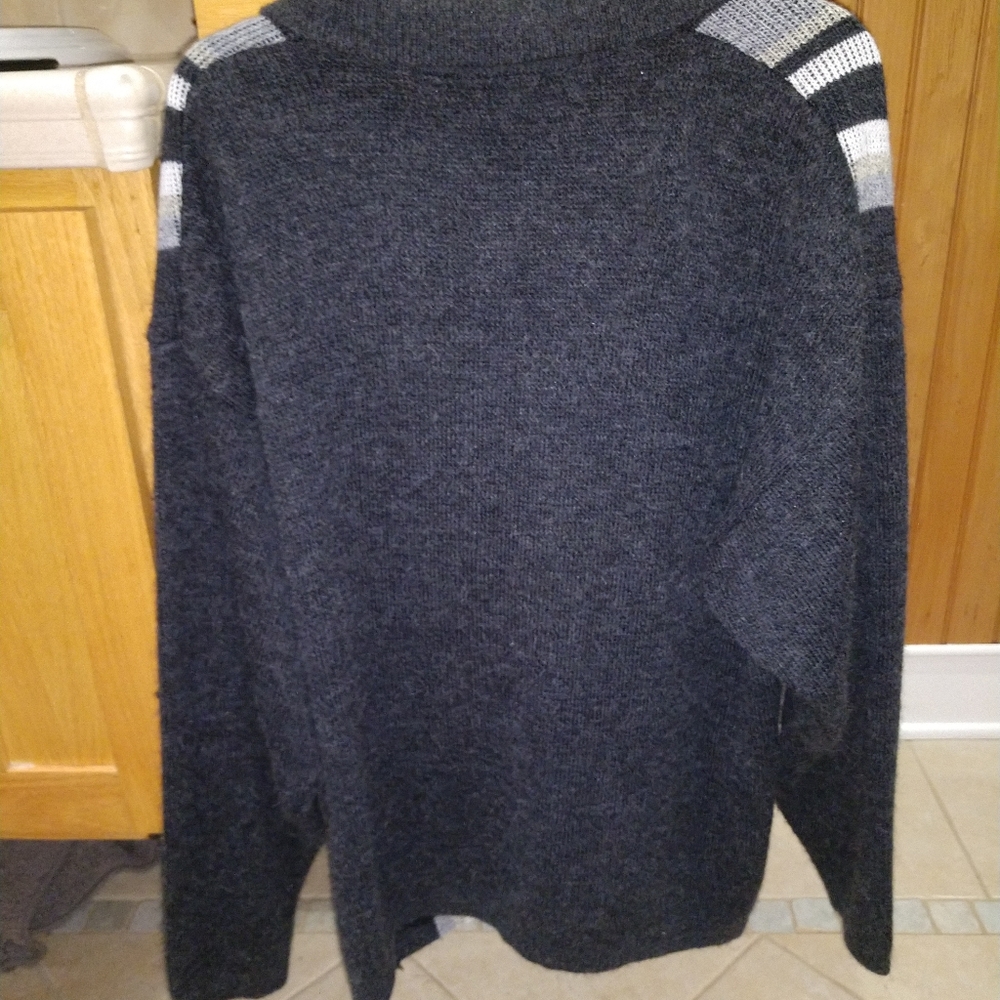 Zipper up sweater